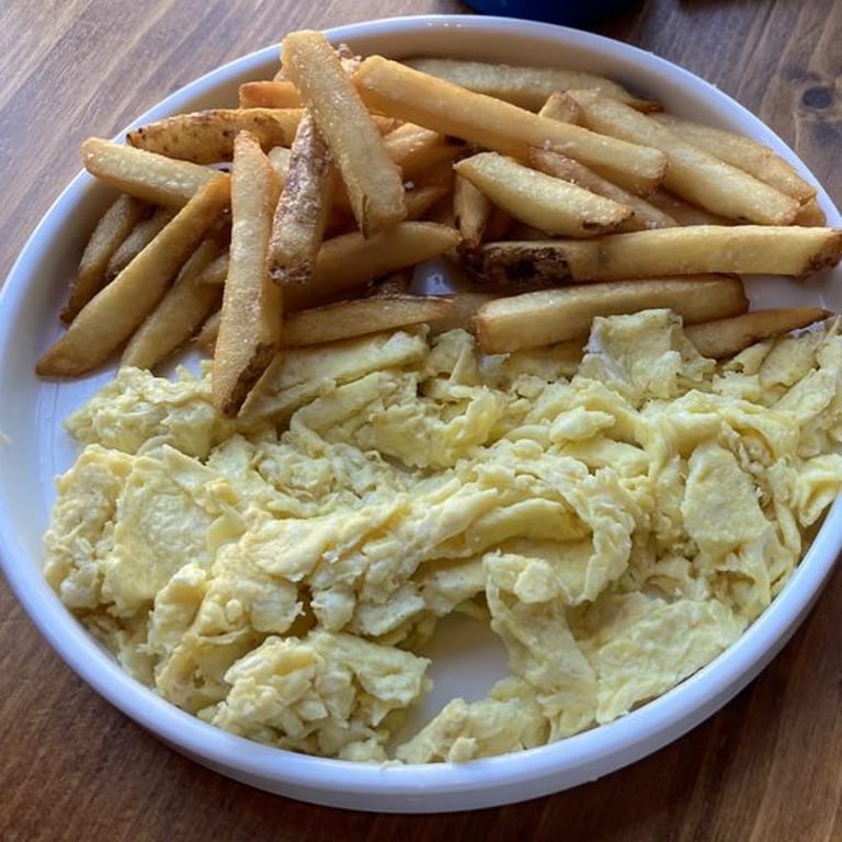 Egg-cellent Eats: A Breakfast Favorite